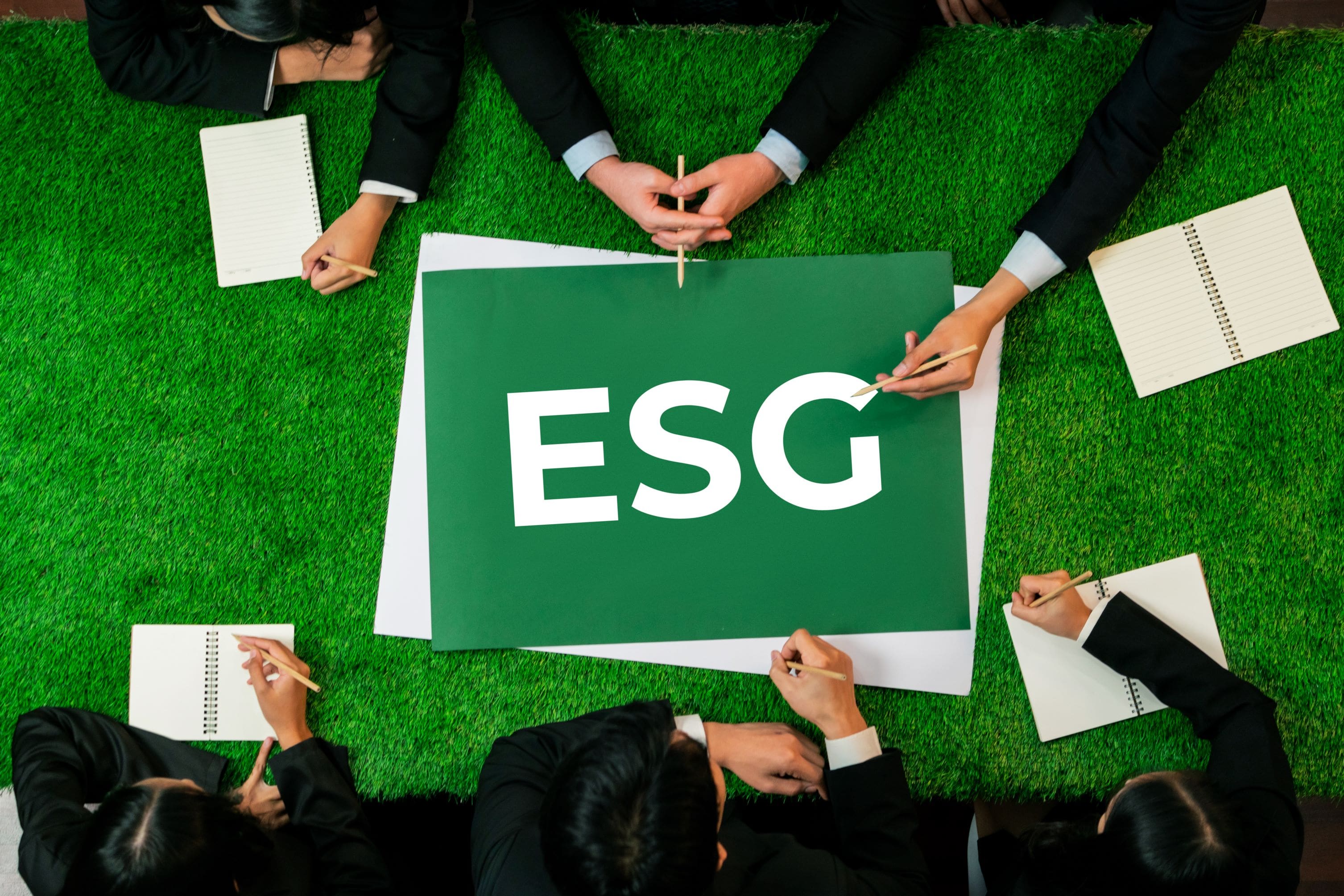 ESG là gì? Những vấn đề cơ bản về Environmental Social and Governance